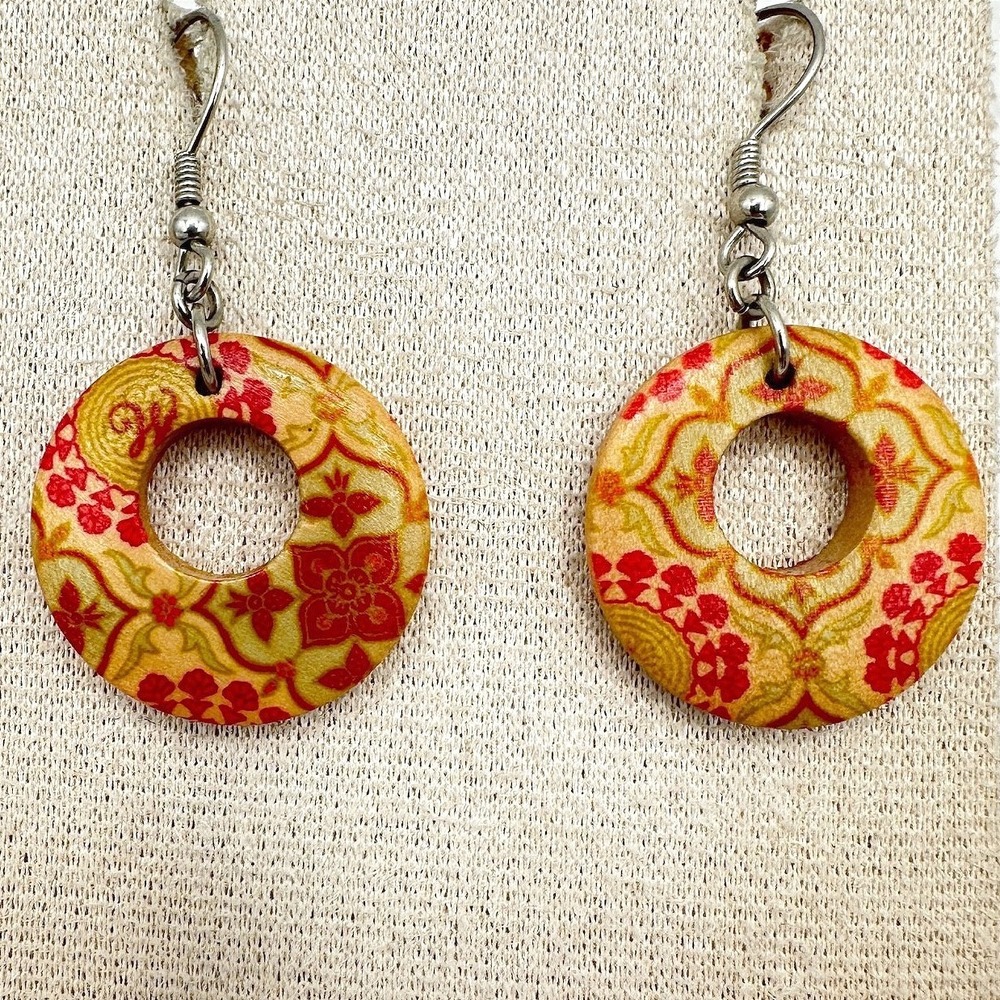 Vintage Silver Tone Wooden Open Hoop‎ Drop Earrings Red Yellow Floral Medallion